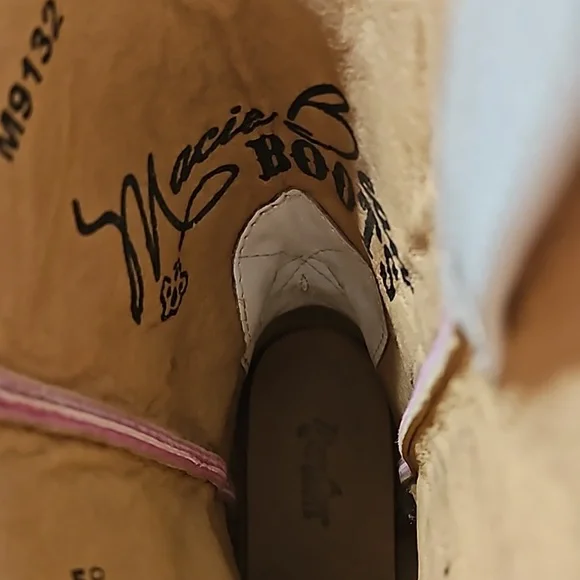 MACIE BEAN Boots Pink Cactus sz 8 NWOT - Picture 5 of 9